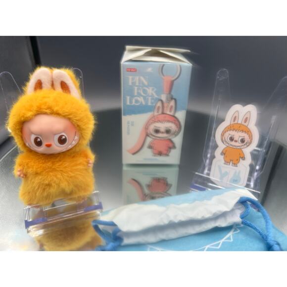 Pop Mart Pin For Love “Y” Confirmed - Picture 1 of 4